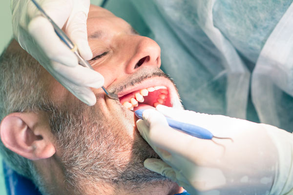 Routine dental examinations in Fulham & Hammersmith